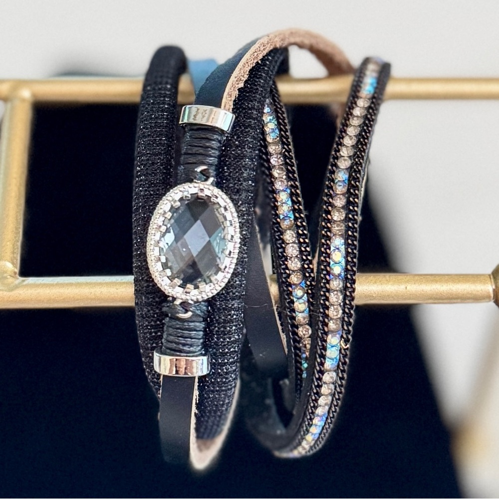 Leather & Rhinestone Multi-Layered Magnetic Buckle Bracelet